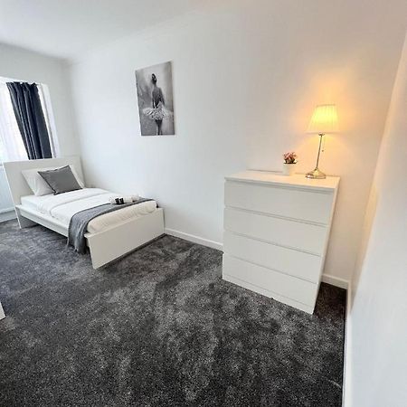 Stunning Flat In Greater London Hotel Ngoại thất bức ảnh