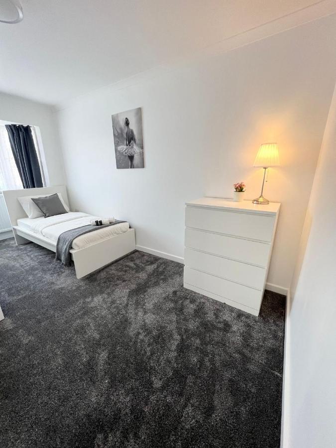 Stunning Flat In Greater London Hotel Ngoại thất bức ảnh